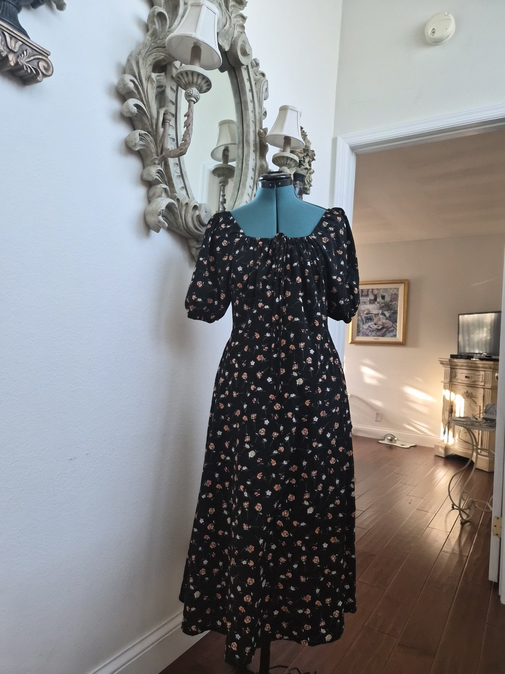 Women’s Black Floral Midi Dress with Puff Sleeves
